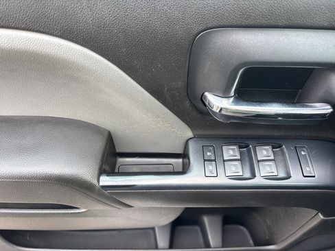 Used 2018 Chevrolet Silverado 2500 W/T w/ Snow Plow Prep Package image 31