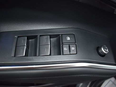 Used 2022 Toyota Highlander Platinum image 15