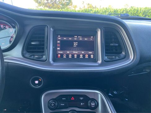 Used 2020 Dodge Challenger SXT RWD image 12