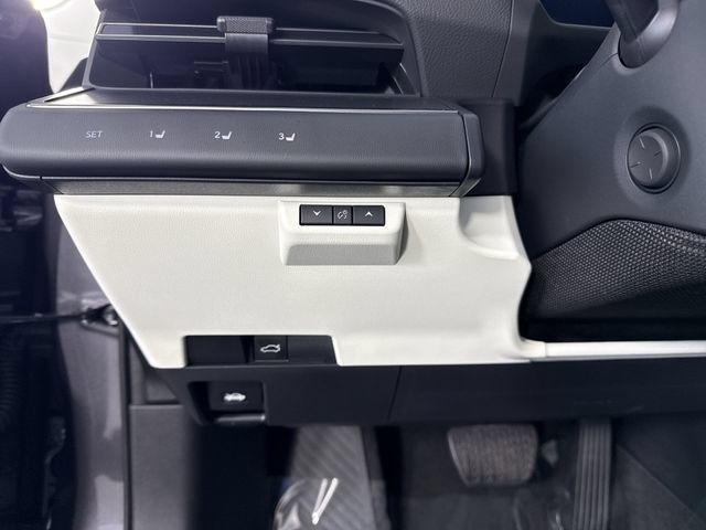 Certified 2026 Lexus ES 500e w/ Convenience Package AWD/4WD image 14