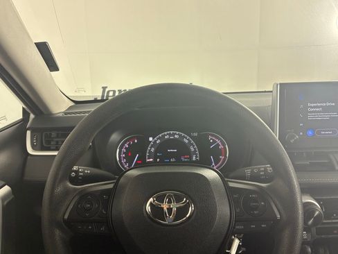 Used 2023 Toyota RAV4 LE image 18