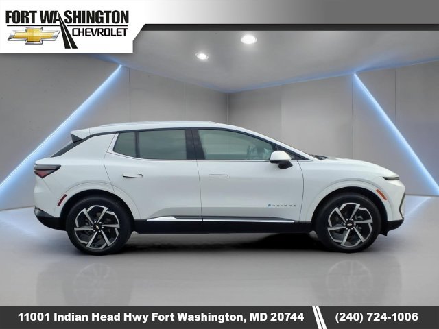 Used 2024 Chevrolet Equinox EV LT FWD image 2