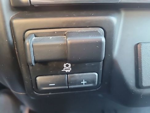 Used 2020 Chevrolet Silverado 1500 LT Trail Boss w/ Convenience Package image 18