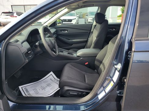 Certified 2025 Honda Accord SE image 15