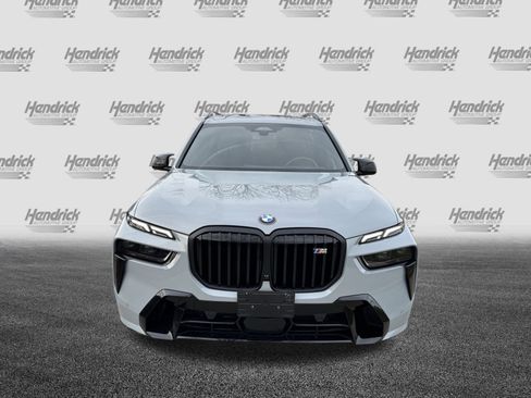 Certified 2025 BMW X7 M60i w/ Executive Package image 3
