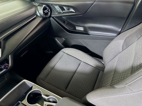 Certified 2026 Chevrolet Equinox LT FWD image 21
