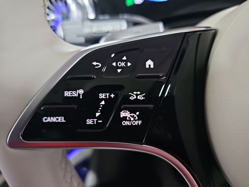 Certified 2023 Mercedes-Benz EQS 580 4MATIC SUV image 19