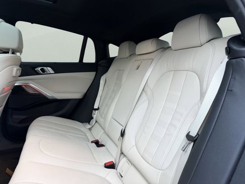 Used 2022 BMW X6 xDrive40i image 38