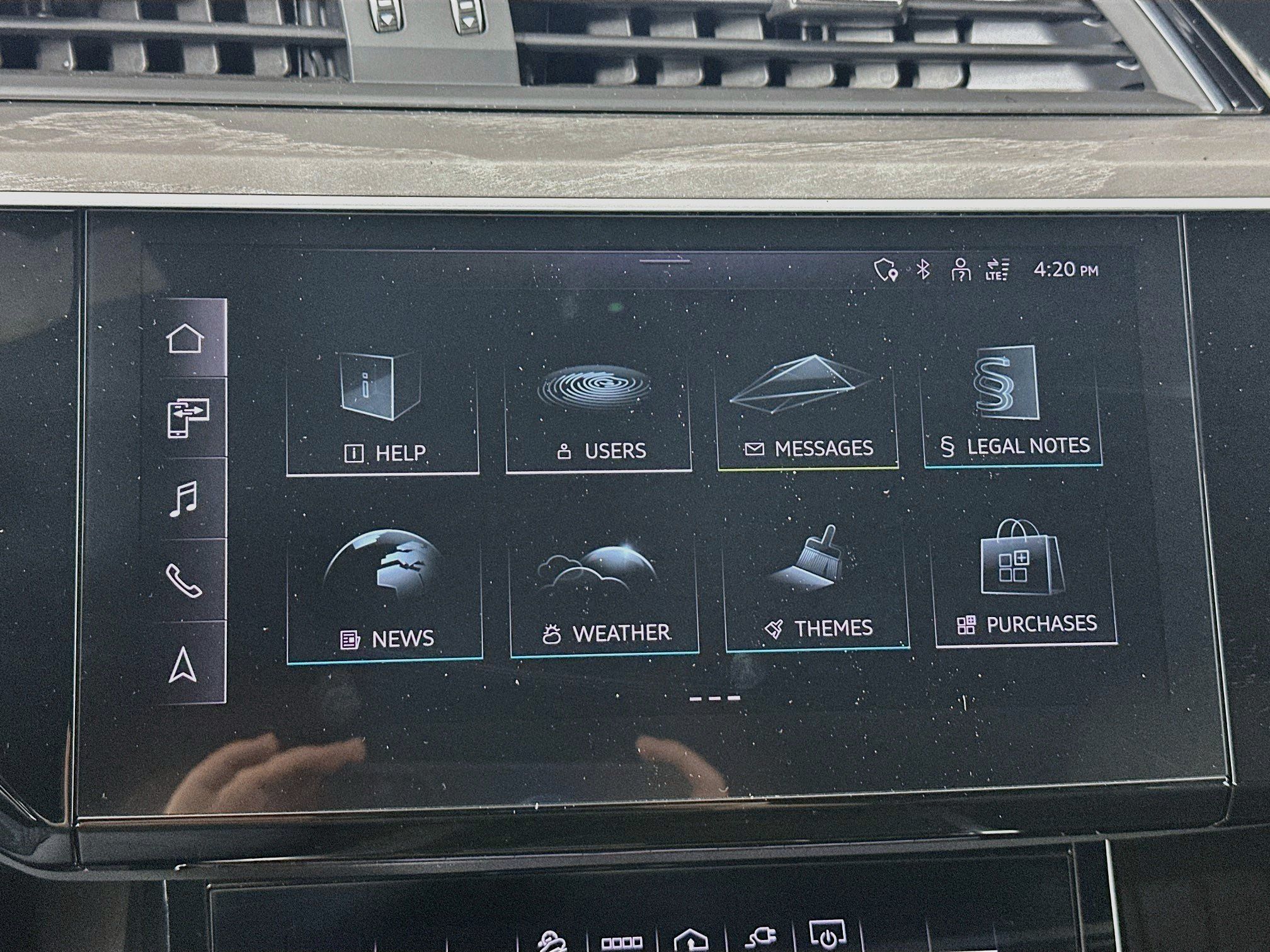 Used 2023 Audi e-tron Premium Plus AWD/4WD image 19