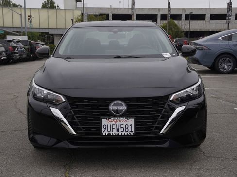 Used 2025 Nissan Sentra SV w/ Trunk Package FWD image 6