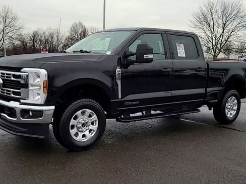 Used 2024 Ford F250 XLT w/ FX4 Off-Road Package image 4