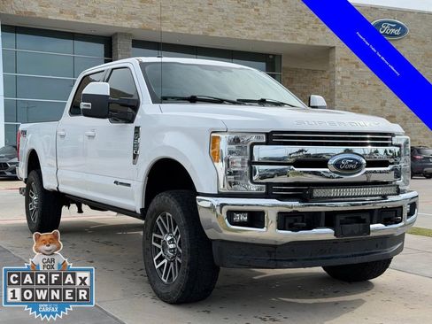 Used 2017 Ford F250 Lariat w/ Lariat Value Package AWD/4WD image 19
