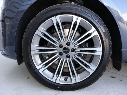 New 2026 Land Rover Range Rover Sport Dynamic SE AWD/4WD image 19