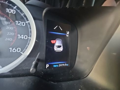 Used 2019 Toyota Corolla SE w/ SE Option Package FWD image 14