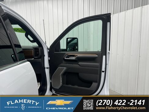 New 2026 Chevrolet Silverado 2500 High Country w/ High Country Premium Package AWD/4WD image 14