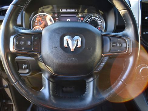 Used 2020 RAM 1500 Big Horn w/ Built-to-serve Edition image 14