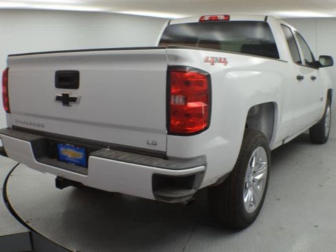 Used 2019 Chevrolet Silverado 1500 Custom w/ Texas Edition AWD/4WD image 10