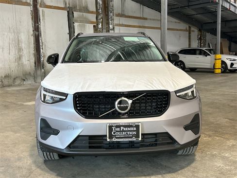 New 2026 Volvo XC40 B5 Core w/ Protection Package Premier image 6