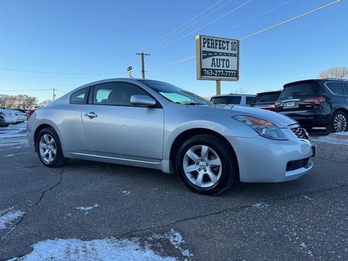 Used 2009 Nissan Altima 2.5 S w/ Premium Pkg image 2