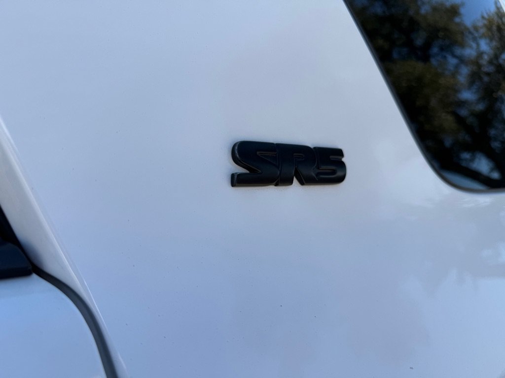 Used 2017 Toyota 4Runner SR5 AWD/4WD image 11