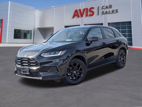 Used 2025 Honda HR-V Sport image 1