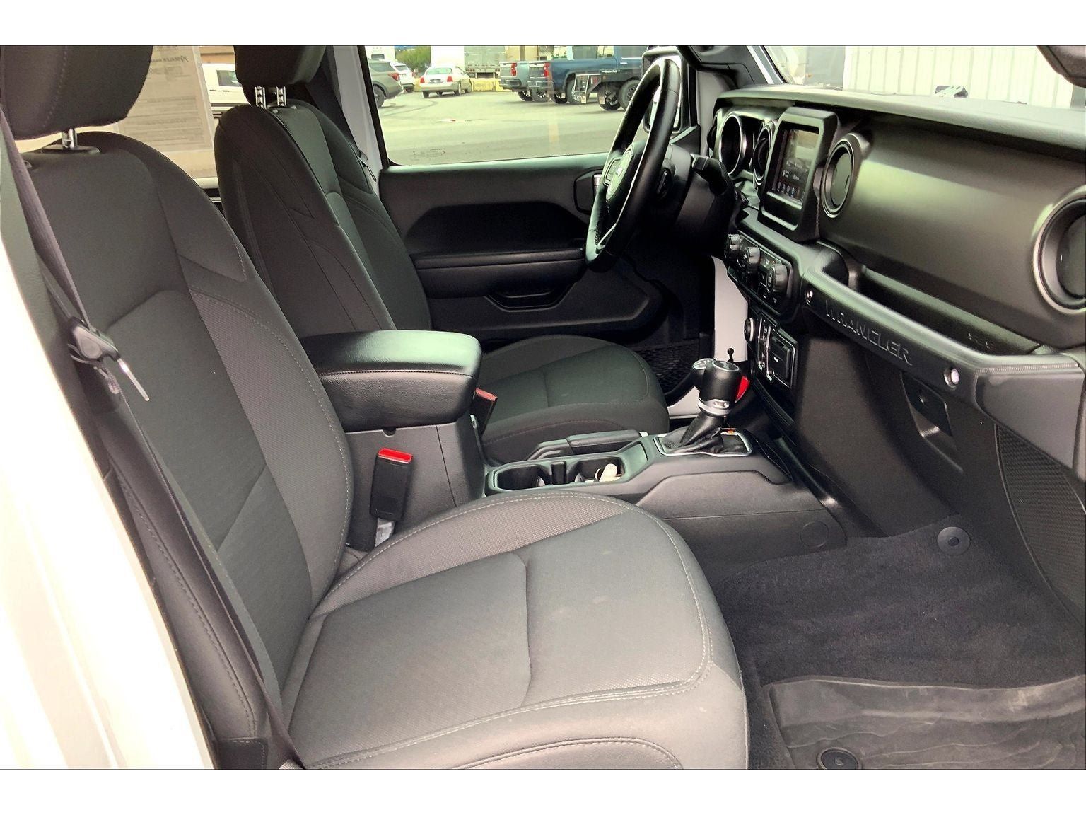 Used 2022 Jeep Wrangler Unlimited Sport AWD/4WD image 8