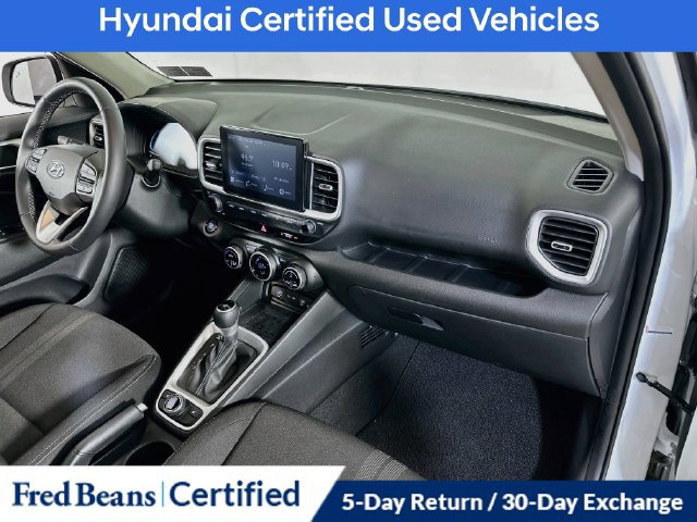 Certified 2026 Hyundai Venue SEL FWD image 17