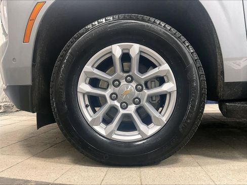 Used 2025 Chevrolet Tahoe LT image 7