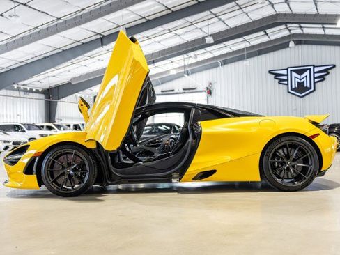 Used 2021 McLaren 720S Performance RWD image 3
