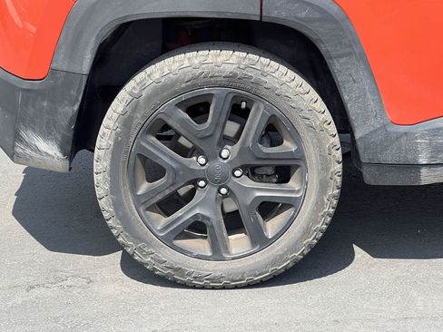 Used 2018 Jeep Renegade Altitude AWD/4WD image 15
