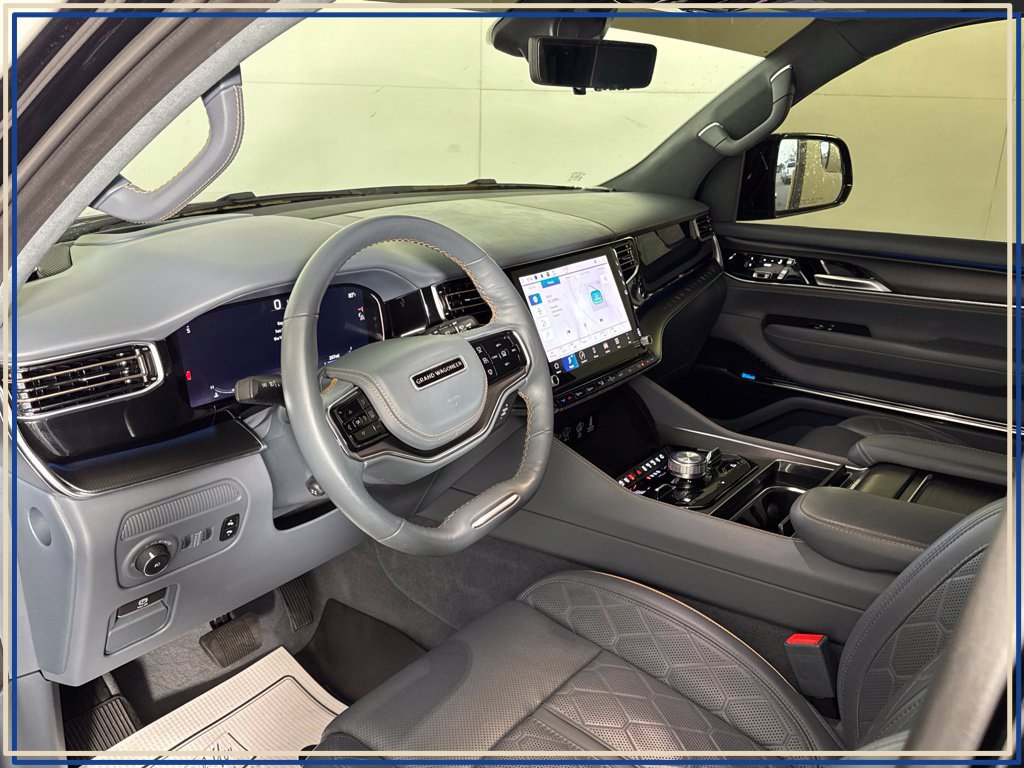 Used 2024 Jeep Grand Wagoneer Series III w/ Rear Seat Video Group 1 AWD/4WD image 9