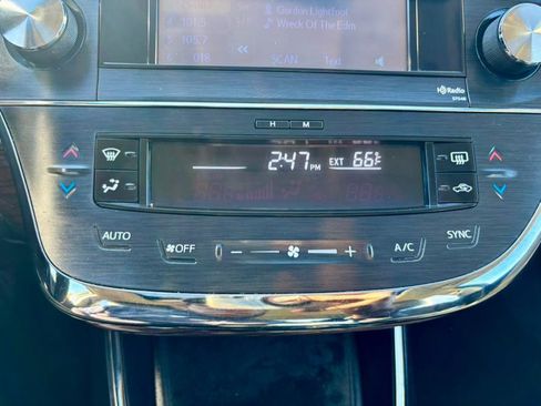 Used 2014 Toyota Avalon XLE Premium image 22