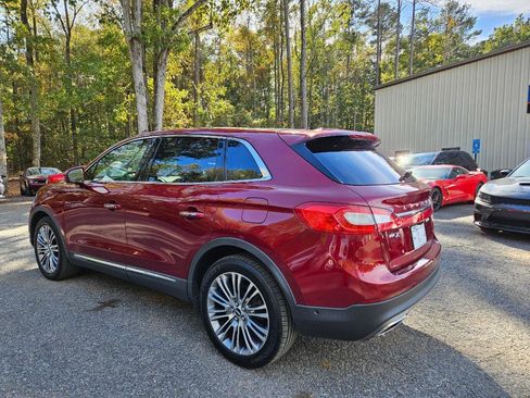 Used 2016 Lincoln MKX Reserve w/ Technology Package image 11