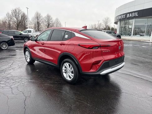 New 2026 Buick Envista Preferred image 2