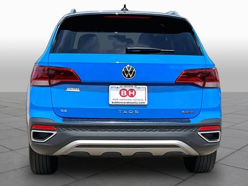 Used 2024 Volkswagen Taos SE AWD/4WD image 5