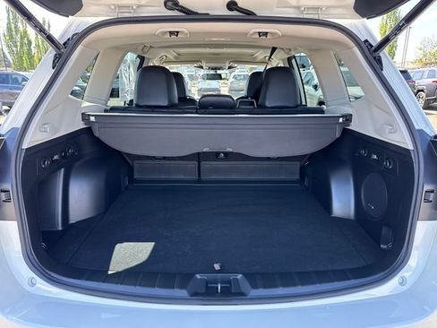 Used 2023 Subaru Forester Touring AWD/4WD image 12
