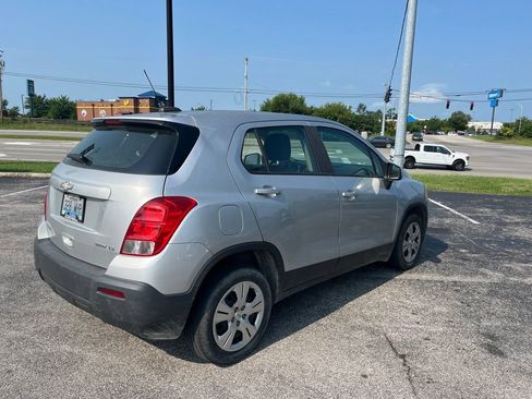 Used 2016 Chevrolet Trax LS FWD image 3