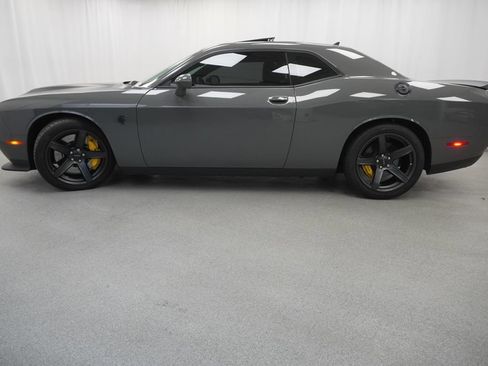 Used 2023 Dodge Challenger SRT Hellcat RWD image 16