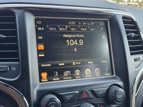 Used 2017 Jeep Grand Cherokee Limited w/ Luxury Group II AWD/4WD image 19