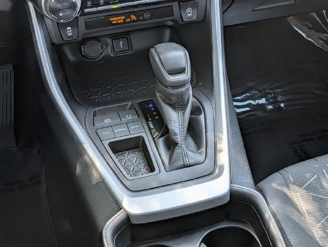 Used 2021 Toyota RAV4 XLE FWD image 14