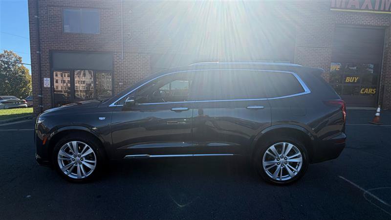 Used 2022 Cadillac XT6 Premium Luxury AWD/4WD image 18