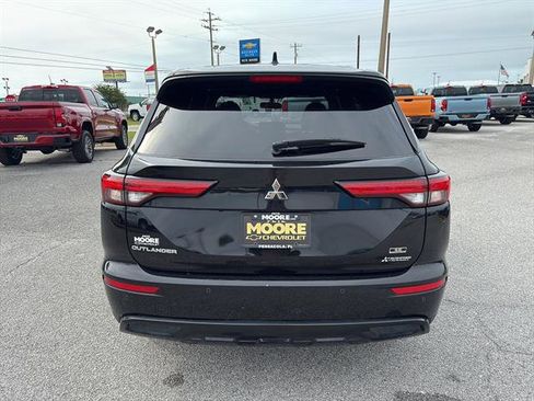 Used 2024 Mitsubishi Outlander SE Black Edition FWD image 7