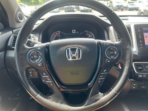 Used 2018 Honda Pilot Elite image 17