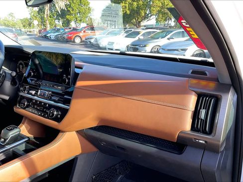 Used 2023 Nissan Pathfinder Platinum w/ Cargo Package image 15