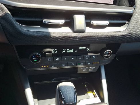 New 2026 Subaru Outback Premium AWD/4WD image 18