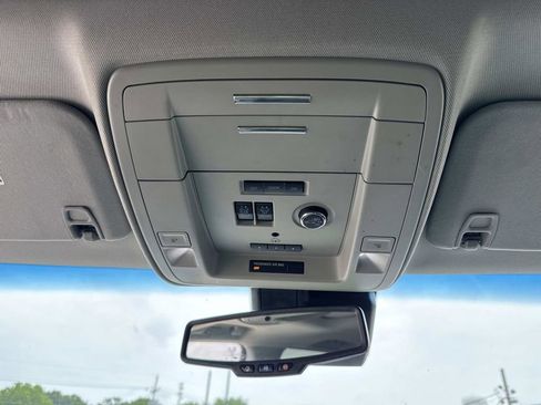 Used 2019 Chevrolet Suburban Premier RWD image 48