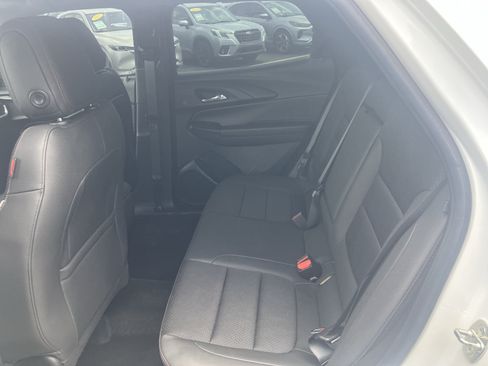 Used 2023 Chevrolet TrailBlazer RS w/ Sun and Liftgate Package AWD/4WD image 16