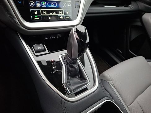 Certified 2025 Subaru Outback Limited image 15