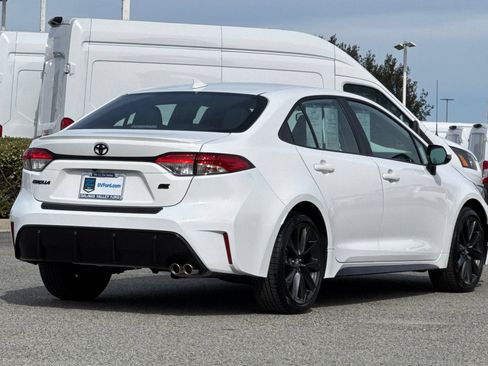 Used 2025 Toyota Corolla SE FWD image 4