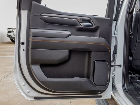 Used 2023 GMC Sierra 1500 AT4 w/ AT4 Premium Package image 34